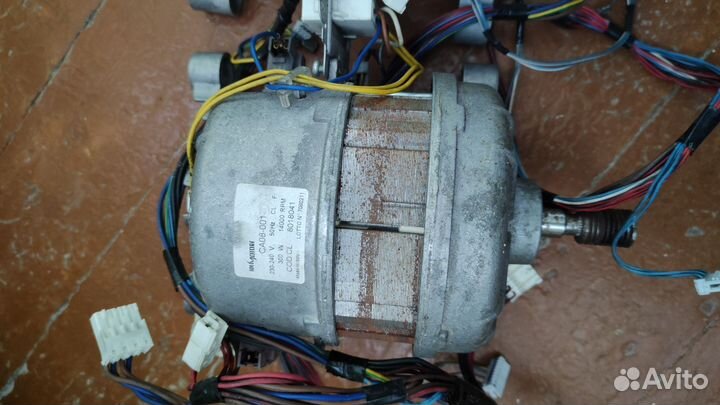 Запчасти на стиральную машину indesit