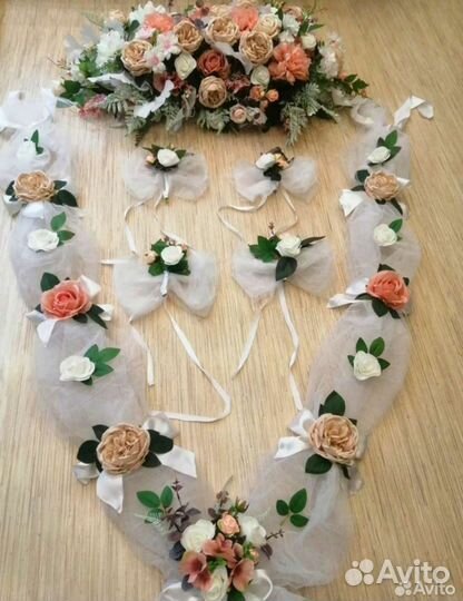 Свадебные украшения на машину