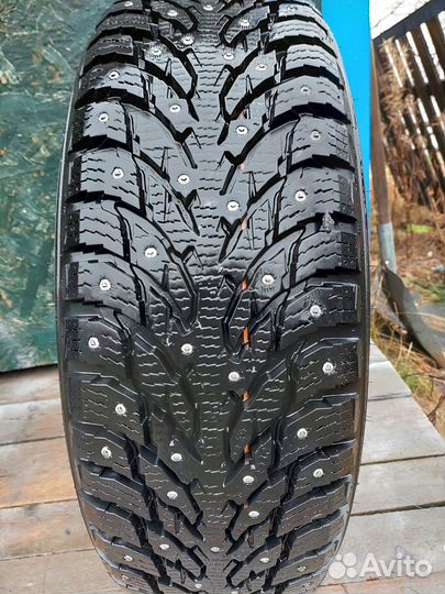 Nokian Tyres Hakkapeliitta 9 SUV 225/65 R17