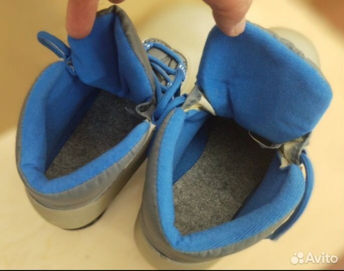 Лыжные ботинки