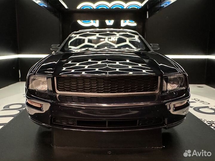 Autoart Ford Mustang GT bullet (73067) 1:18