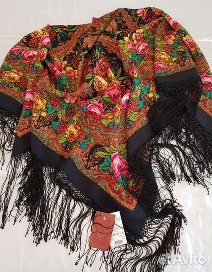 Павлопосадская шаль 
