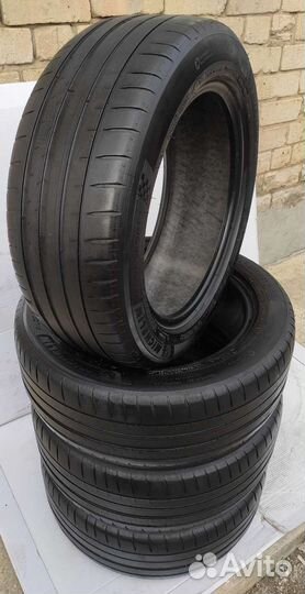 Michelin Pilot Sport 4 205/55 R16