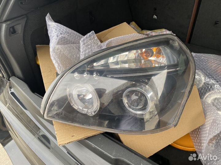 Фонарь левый hyundai tucson с 2004