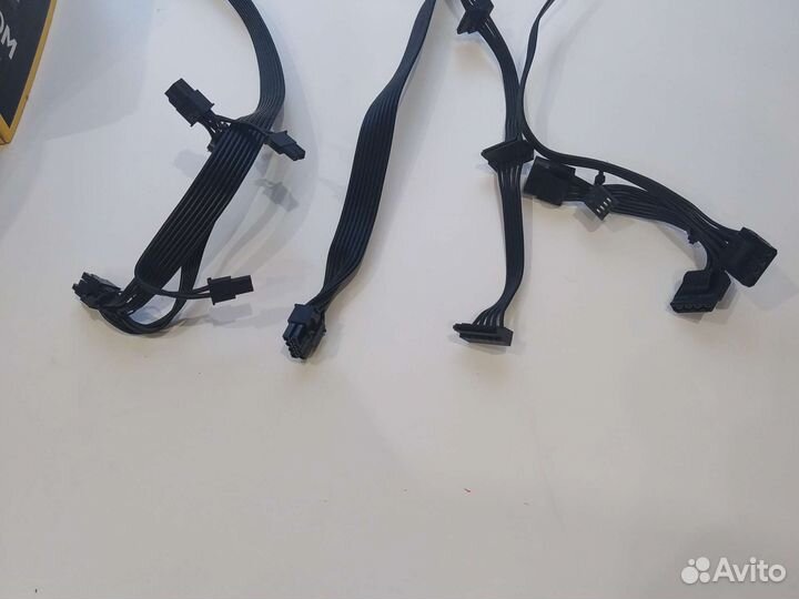 Блок питания corsair cxm 750 watt(модульный)