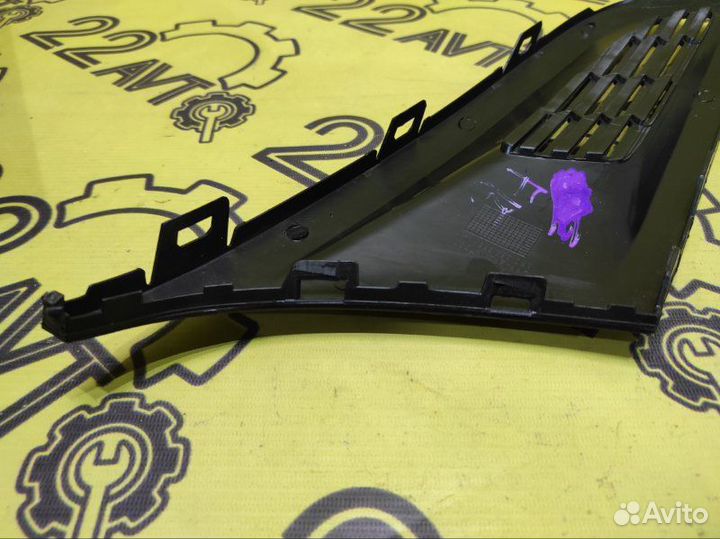 Заглушка в бампер передняя левая Volkswagen Polo