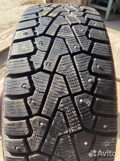 Pirelli Ice Zero 205/55 R16