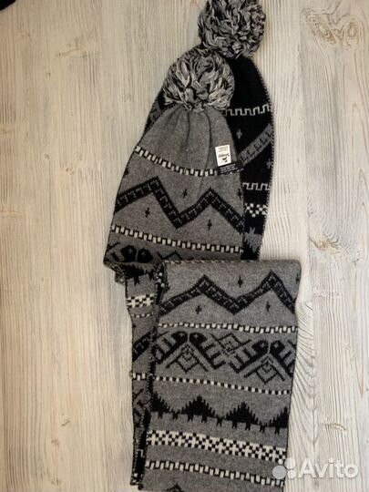 Зимний набор (шапка, шарф)