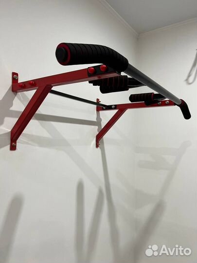 Турник настенный 1050см