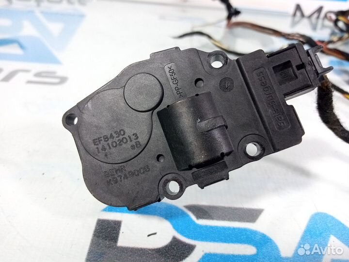 Сервопривод заслонки печки (моторчик) Mercedes