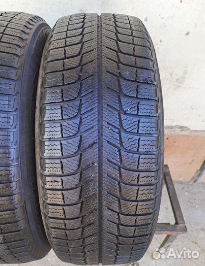 Michelin X-Ice XI3 225/60 R17 99H