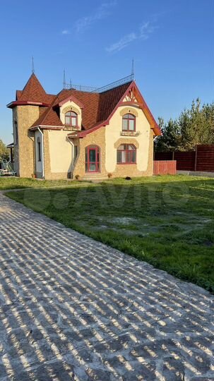 Коттедж 157,9 м² на участке 14 сот.