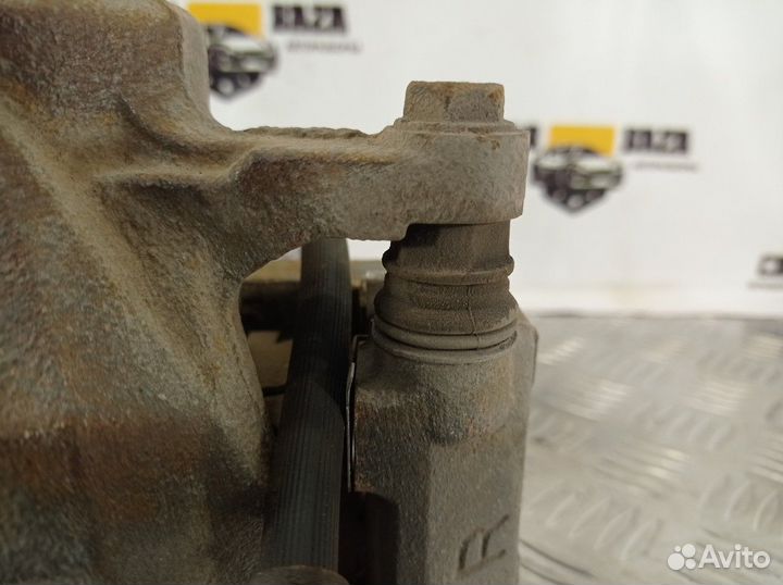 Суппорт тормозной передний правый R