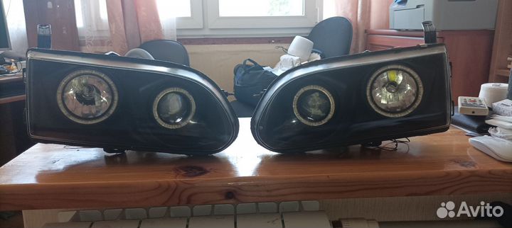 Фары Mitsubishi delicaрестайлинг