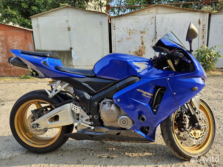 Honda cbr 600 rr