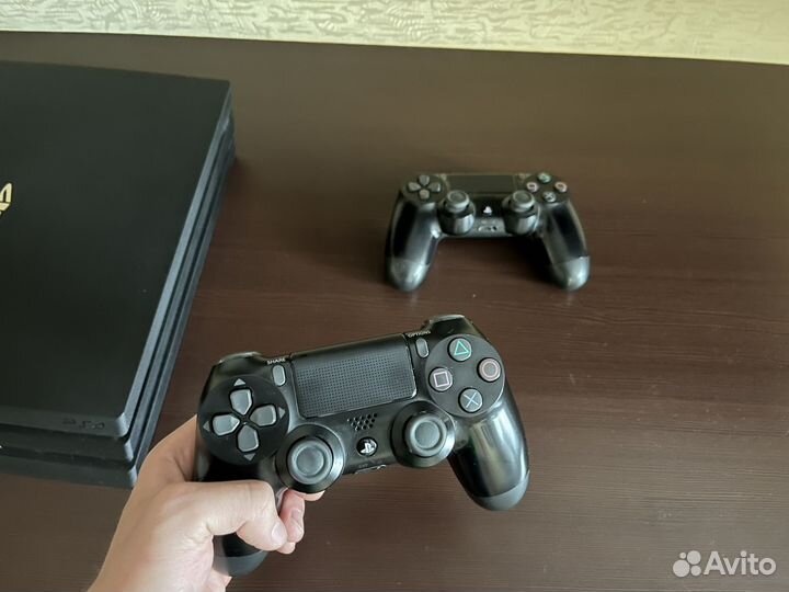 Sony PS4 pro 1tb