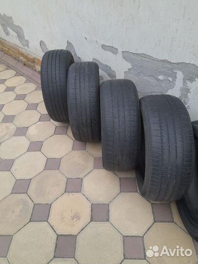 Yokohama BluEarth E70 215/55 R17