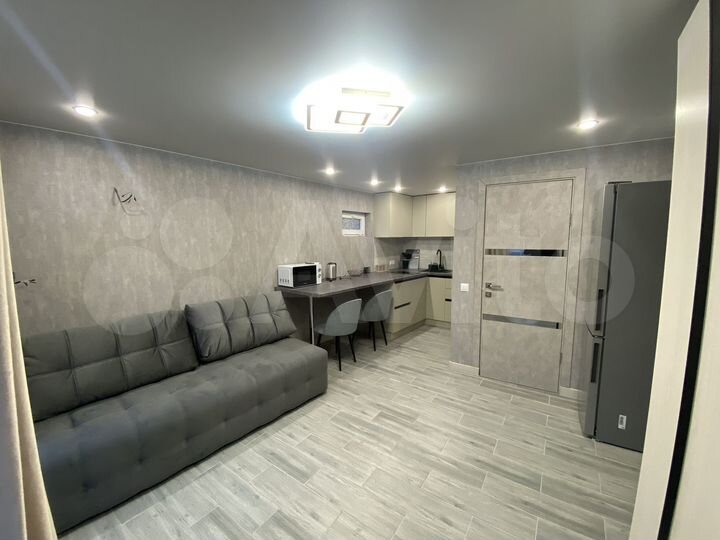 Коттедж 255 м² на участке 6 сот.