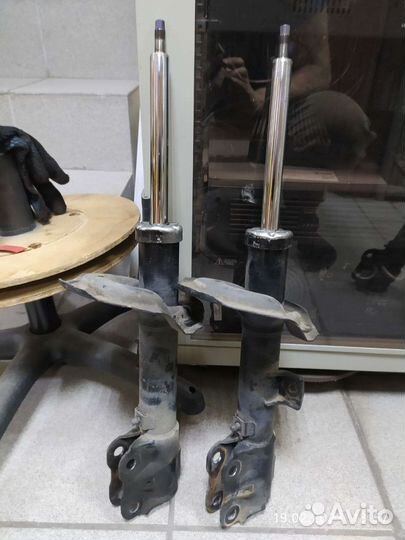 Стойки передние на Outlander XL