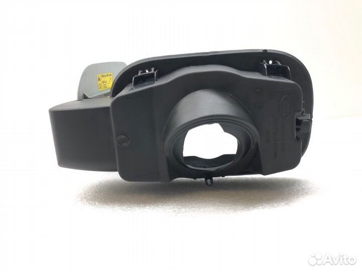 Лючок топливного бака Land Rover Discovery 3 L319