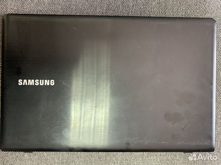 Крышка и рамка дисплея samsung NP350E5C