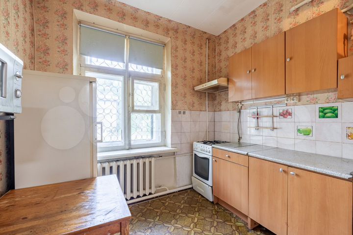 Комната 13,6 м² в 3-к., 1/2 эт.