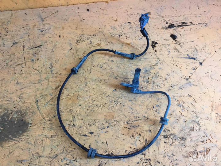 Датчик ABS Nissan Primera