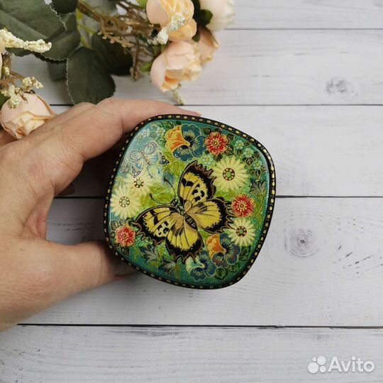 Шкатулка лаковая миниатюра Холуй Лето бабочка