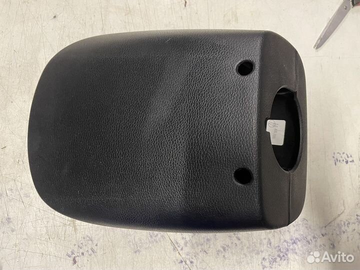 Кожух рулевой колонки Renault Logan 2005-2014