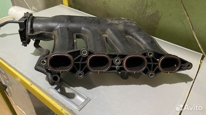Коллектор впускной Mercedes w211 e200