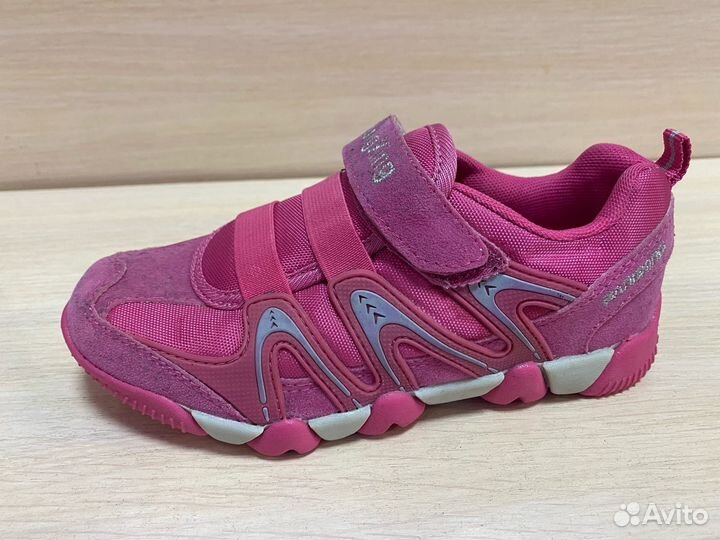 Кроссовки для девочки и мальчика