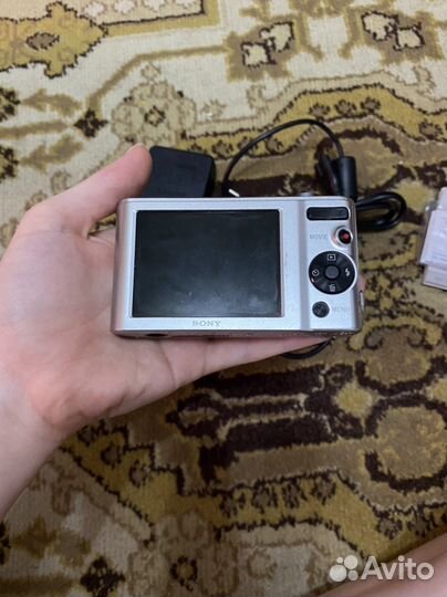 Компактный фотоаппарат