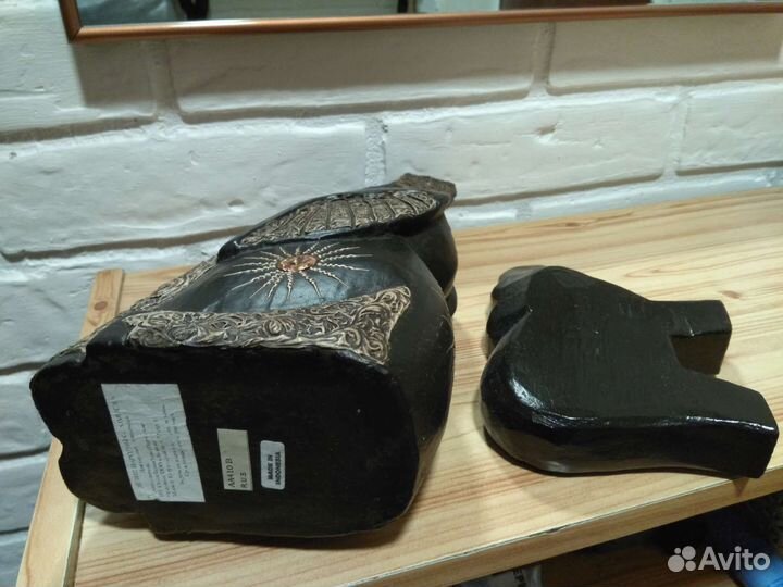 Слоны нат дерево