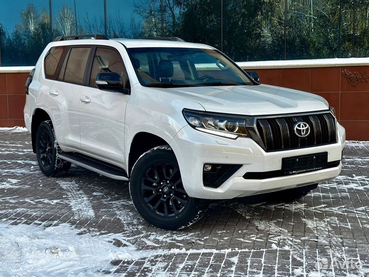 Toyota Land Cruiser Prado 2.8 AT, 2022, 230 км