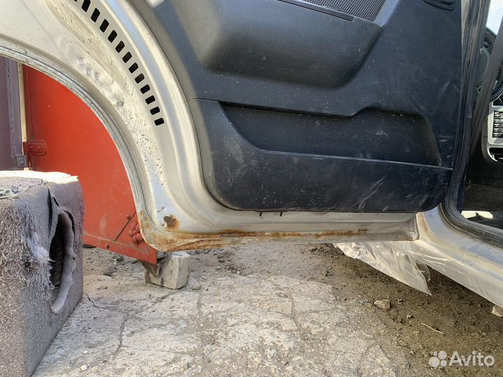 Дверь задняя левая daewoo nexia 150