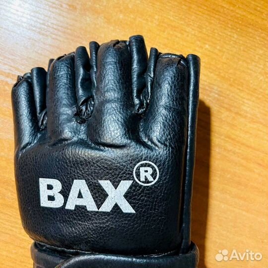 Перчатки для бокса и восточных единоборств