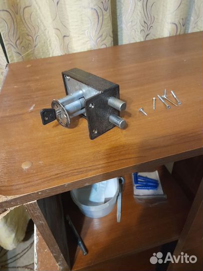 Замок накоадной с одним ключом