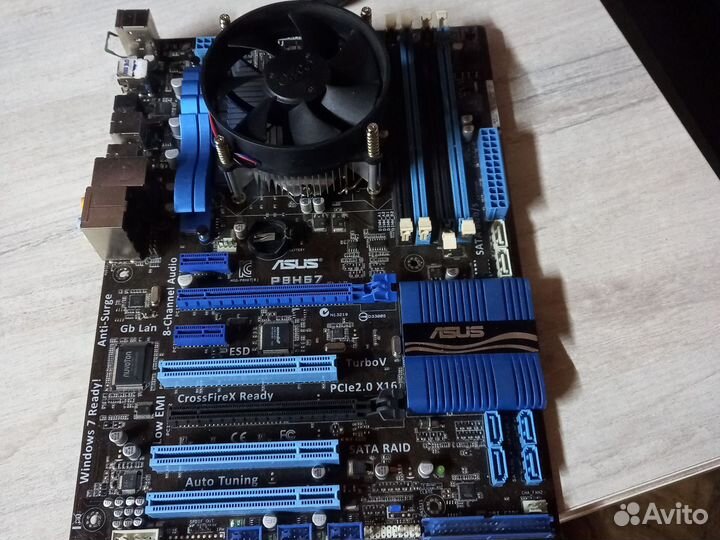 Материнская плата