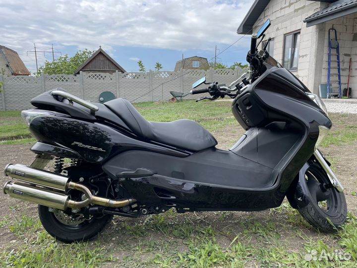 Максискутер Honda Forza Mf08
