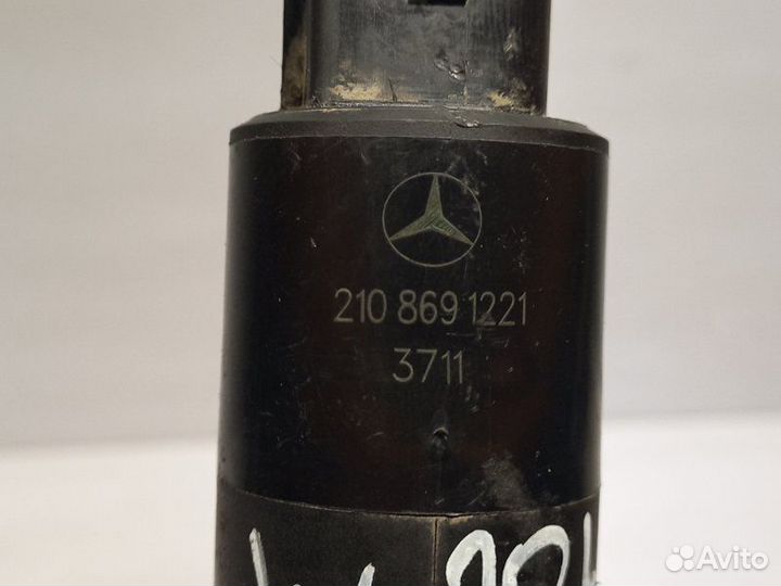 Насос омывателя фар Mercedes Benz C-Class седан