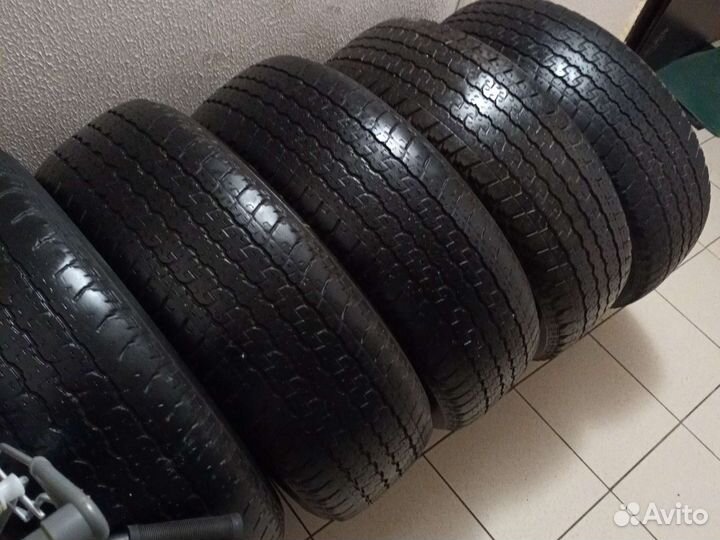 Bridgestone Dueler H/T 843 265/65 R17