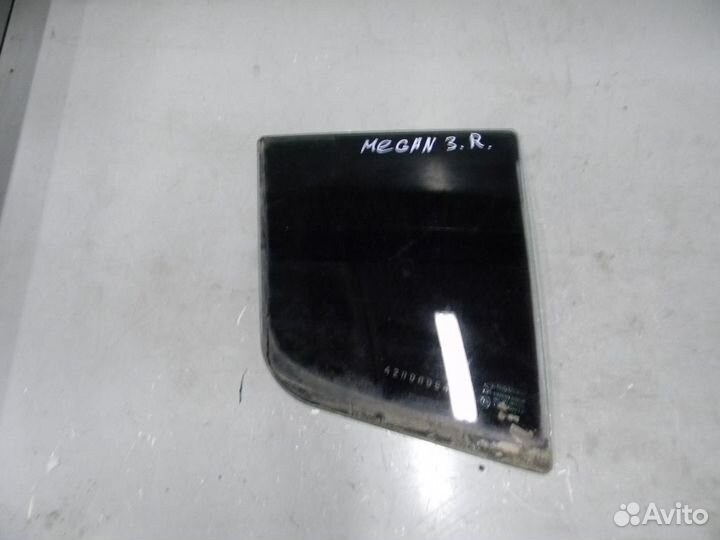 Стекло форточки задней правой (хэтчбэк) Renault Me