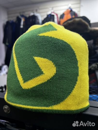 Двухсторонняя шапка от Burton Оригинал