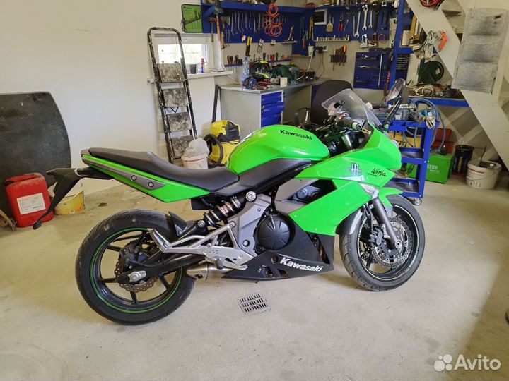 Мотоцикл Кавасаки ниндзя 400