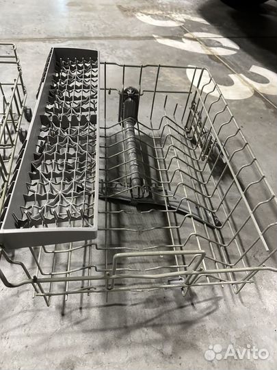 Корзины для узклй посцдомоечнлй машины bosch