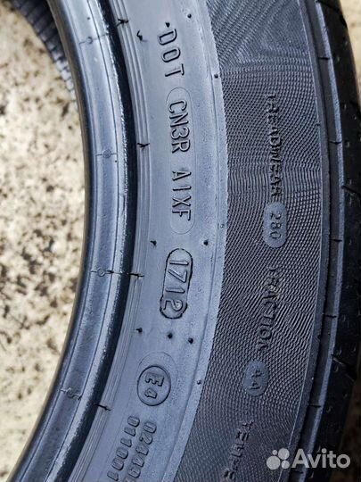 Continental ContiPremiumContact 2 215/55 R17 94V