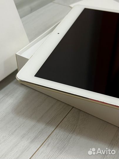 Планшет Apple iPad Pro Wi-Fi + Cellular 128Gb Gold