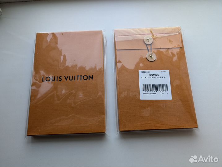 Упаковка Louis Vuitton под книжки, блокноты папки