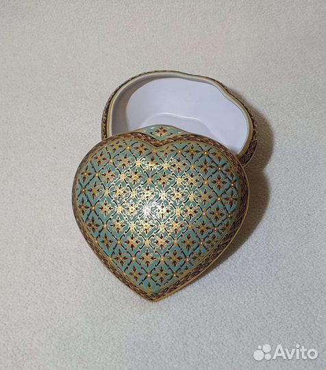 Шкатулка фарфоровая. Тайланд