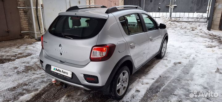 Renault Sandero Stepway 1.6 МТ, 2016, 135 600 км